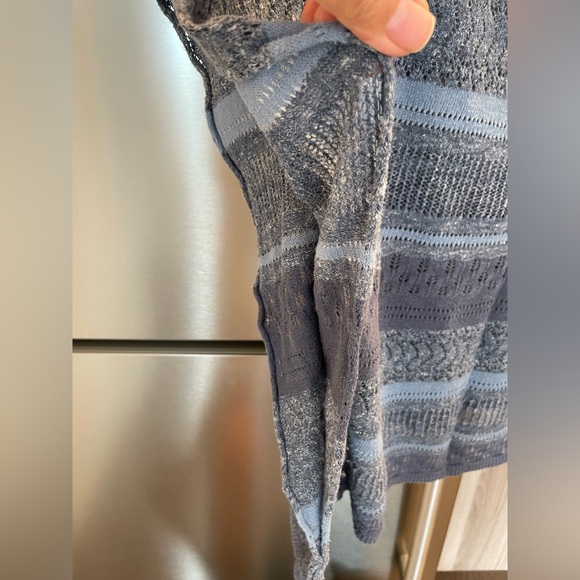 Sweater - Picture 3 of 3